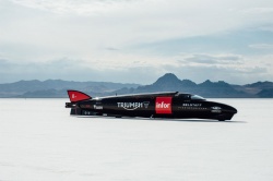 Triumph repousse sa tentative de record