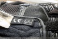 Des gants imposés acceptés
