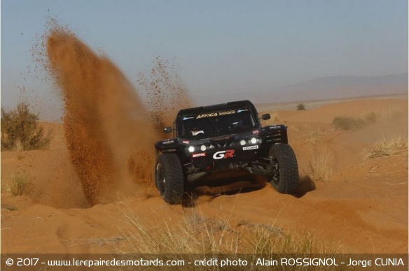Guillaume Gomez dans le sable