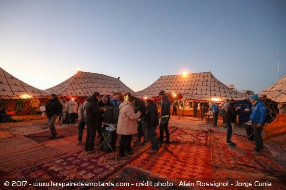 Au Bivouac de l'Africa Eco Race 2017