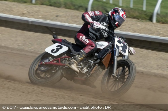 Indian Scout FTR 750 en action