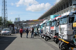 Le paddock du grand prix moto