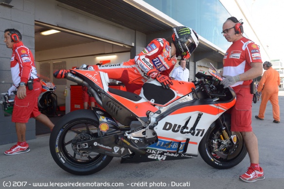 Lorenzo prend peu à peu ses marques sur la Ducati GP17