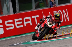 WSBK : Davies vainqueur sur drapeau rouge - crédit photo : WorldBSK