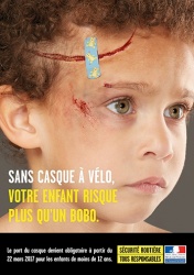 'Sans casque à vélo, votre enfant risque plus qu'un bobo'