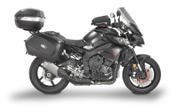 La Yamaha MT 10 en version grand tourisme Givi
