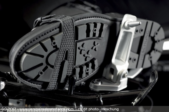 Semelle chaussure BMW Heschung