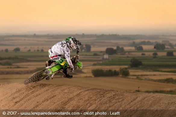 Tenue MX Leatt GPX 5.5 Léopard en piste