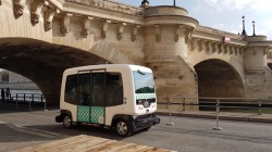 Des navettes autonomes dans Paris - crédit photo : Easymile