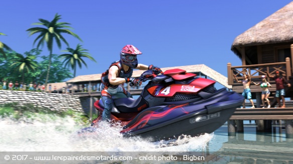 Le jet-ski à fond