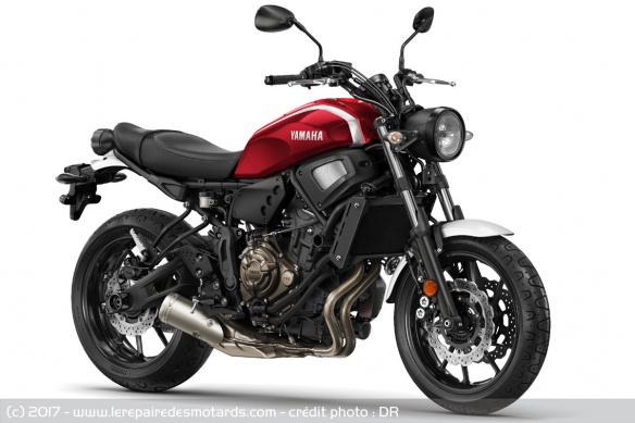 Yamaha XSR700 Brilliant Red Yamaha XSR700 Brilliant Red