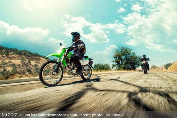 En dehors de l'injection, la KLX reste identique au modèle précédent