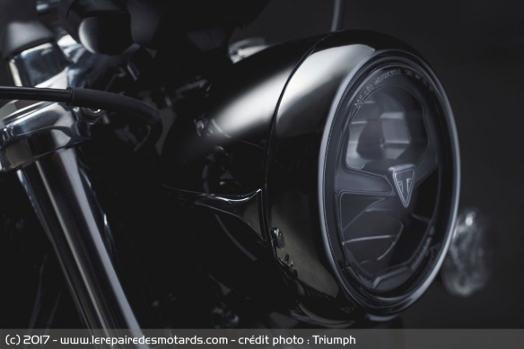 Phare de la Triumph Bonneville Speedmaster