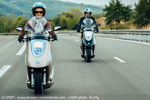 Scooter électrique eccity125