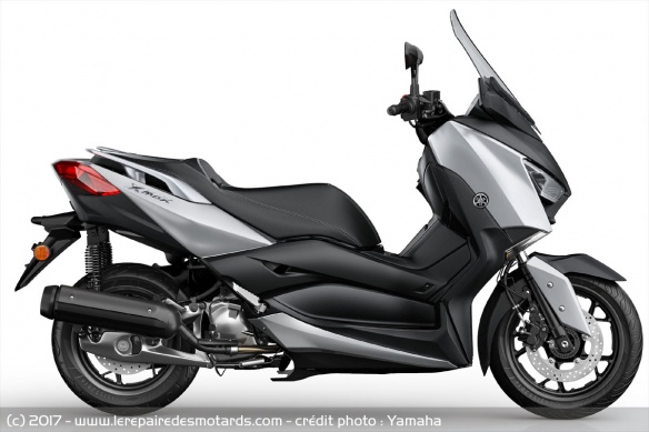 Yamaha X-Max 125