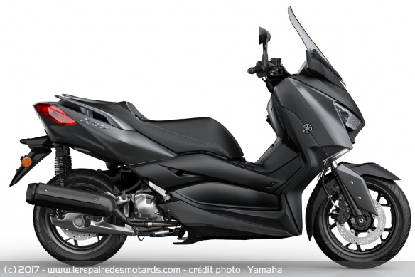 Yamaha X-Max 125