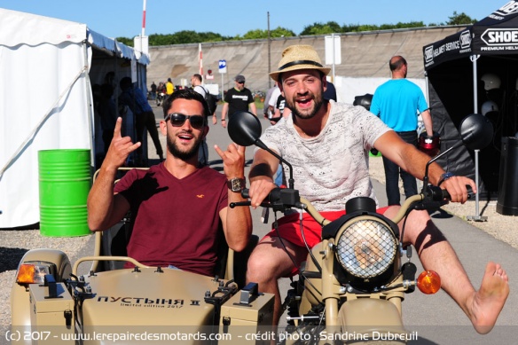 Side-car au Café Racer Festival