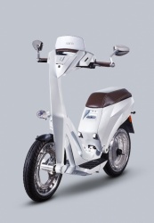 Ujet : le scooter électrique pliable