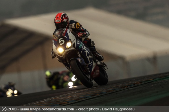 24h motos : FCC TSR Honda France en tête au bout de 18h