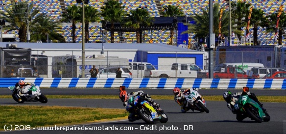 Création des Moto Tour Series Vitesse
