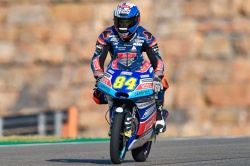 Moto3 : Kornfeil mène et sort sur civière - crédit photo : MotoGP