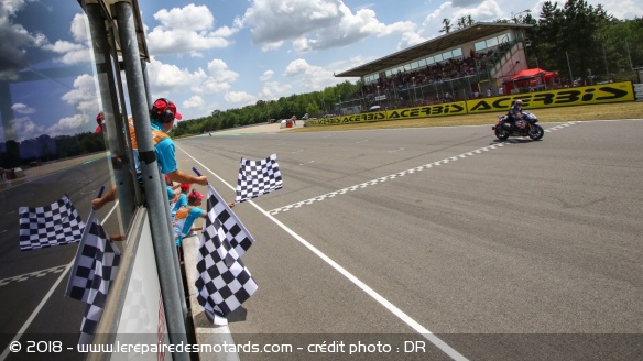 WSBK : victoire Lowes