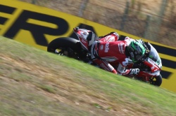 WSBK : pole et record de Laverty à Portimao