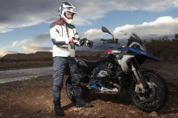 Tucano Urbano se tourne vers l'Adventure
