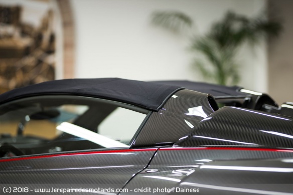 Dainese habille la Pagani Huayra Roadster