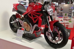 Un Monster 1200 en Meccano - crédit photo : Damien Bertrand