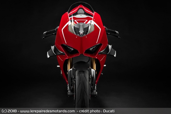 Ducati Panigale V4 R de face