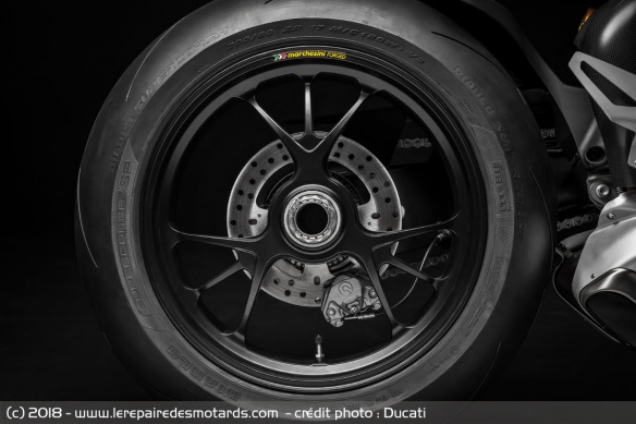 Roue et monobras arrière avec jantes aluminium Marchesini