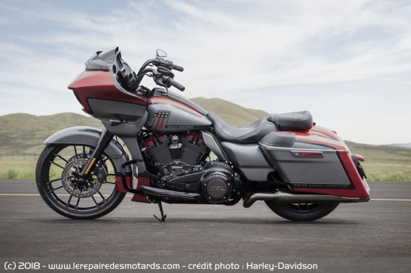 Harley-Davidson CVO Road Glide Harley-Davidson CVO Road Glide