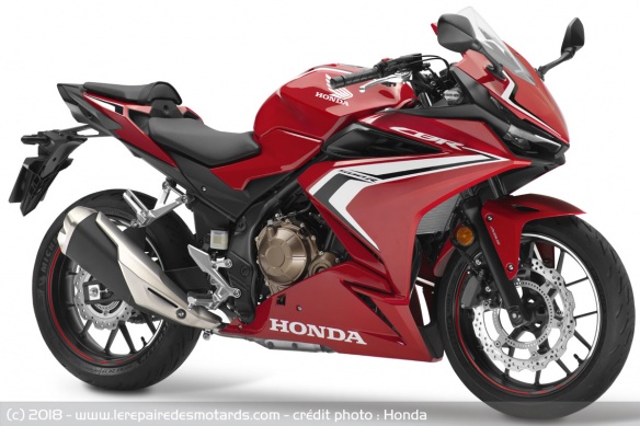 Honda CBR500R rouge