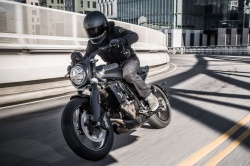 Husqvarna Svartpilen 701