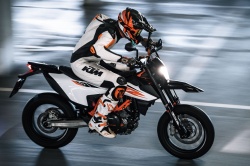 KTM 690 SMC-R