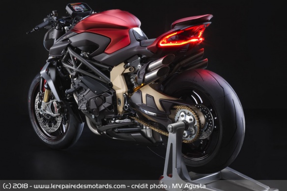 MV Agusta Brutale 1000 Serie Oro MV Agusta Brutale 1000 Serie Oro