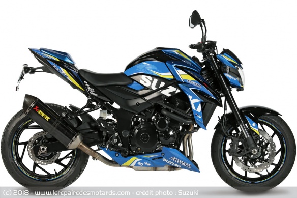 Le roadster reprend les couleurs du team Suzuki Ecstar