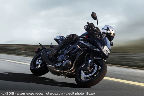 Du noir pour la Suzuki Katana
