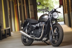 Triumph Street Twin