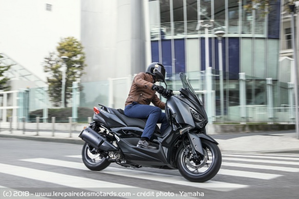 Yamaha Xmax Iron Max 300 Yamaha Xmax Iron Max 300