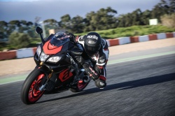 Roulage sur piste Aprilia