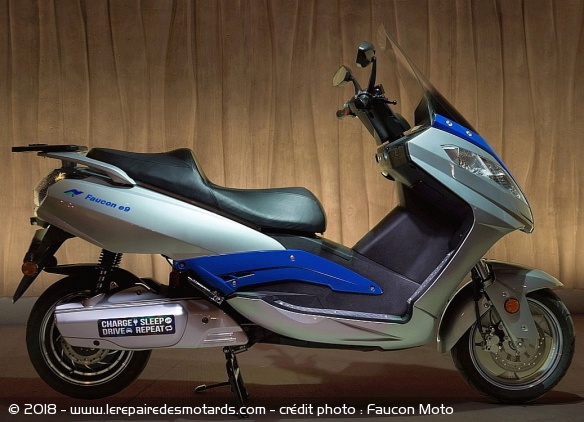 Scooter électrique Faucon Moto e9