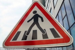 Sécurité routière : renforcement de la protection des piétons
