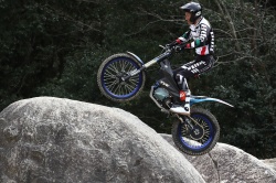 Yamaha se met au trial électrique
