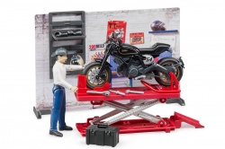 Les cadeaux de Noël moto de Louis