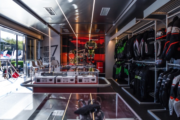 Hospitality WSBK au FSBK à Carole