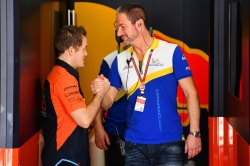 Mika Kallio et Piero Taramasso lors du test de Sepang - Crédit photo : Good-Shoot