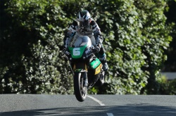 Tourist Trophy : Dunlop s'impose en Lightweight