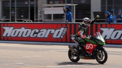 WSS 300 : Gonzalez gagne la course d'ouverture !